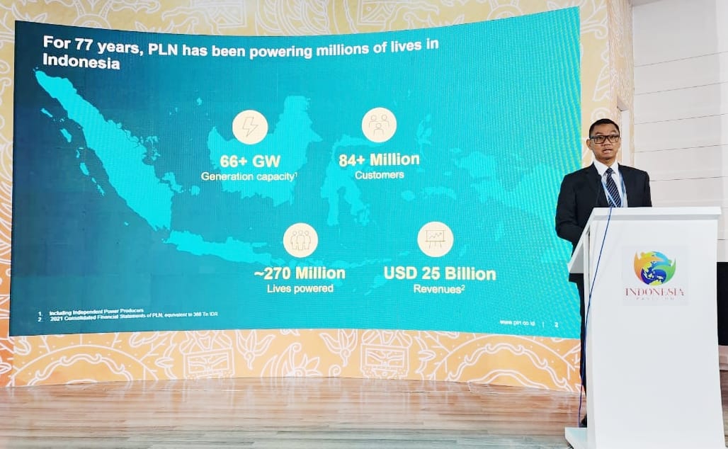 Direktur Utama PLN Darmawan Prasodjo saat berbicara di Decarbonizing Energy Sector for Net Zero Indonesia Pavillion di COP 27 yang digelar di Mesir, Senin (7/11). (Istimewa)