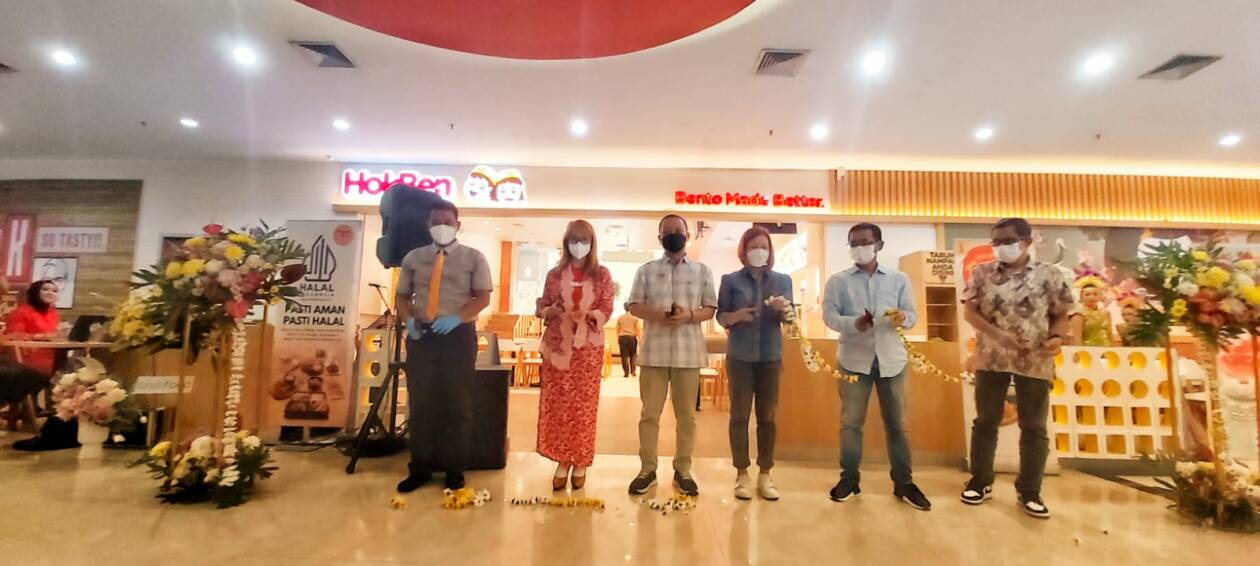Management LEM dan Hokben meresmikan operasional Hokben Lombok di LEM, Kamis (17/11/2022).