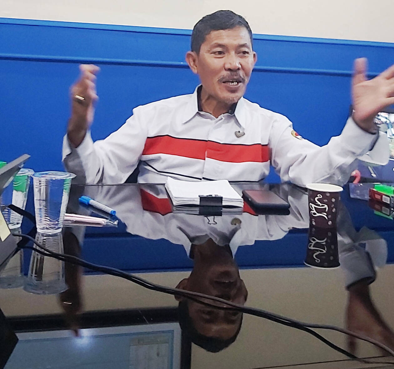 Mangiring Hasoloan Sinaga. (NURUL/LOMBOK POST)