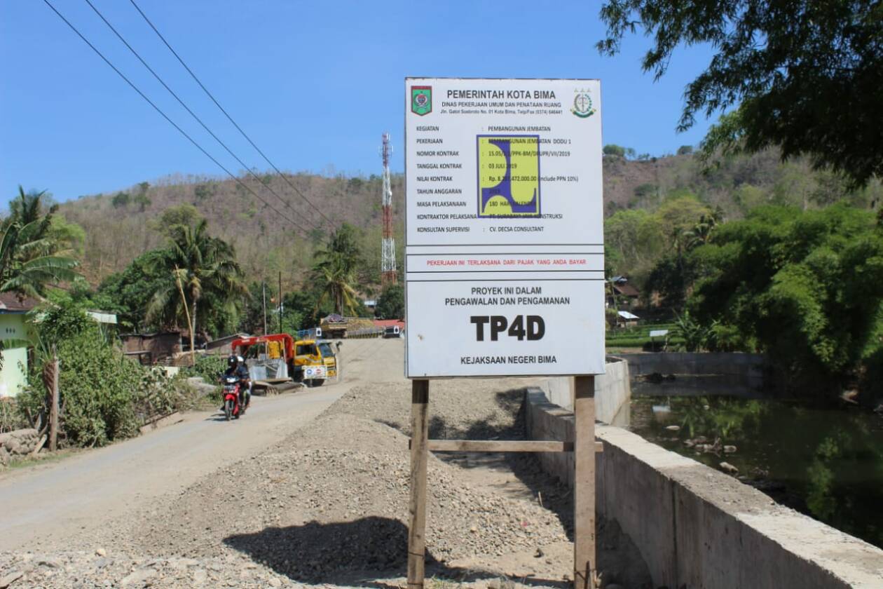 DIBIDIK KPK: Jembatan Dodu I, salah satu proyek yang dikerjakan PT SJK. Jembatan miliaran rupiah ini dikerjakan tahun 2019 lalu.(ISTIMEWA/BUSER BIMA)