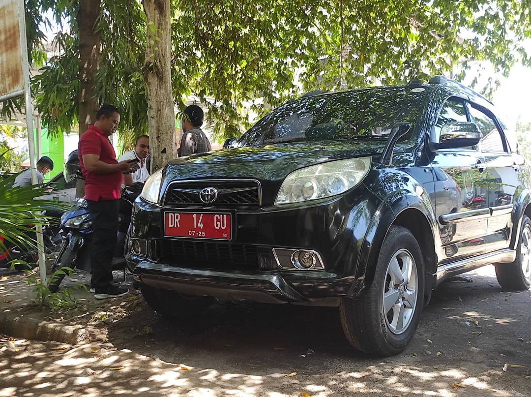 BAKAL DITIADAKAN: Salah satu randis milik Pemda KLU, Selasa (28/2). Muncul wacana peniadaan randis untuk jabatan eselon III b atau kepala bidang. (FERIAL/LOMBOK POST)