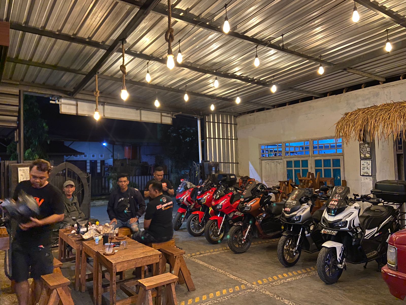 KOMPAK: Suasana Kopdar Klub HAI Lombok. (Honda for Lombok Post)