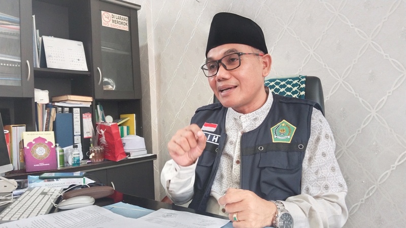 Plh Kepala Kemenag Loteng Hambali (Dewi/Lombok Post)