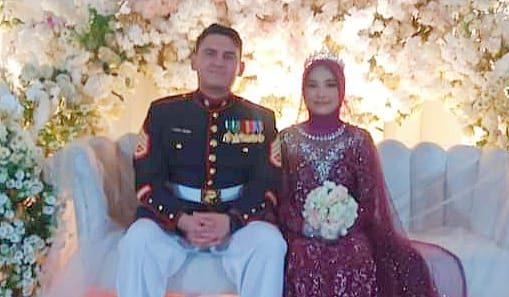 VIRAL: Ima Amerlia, gadis asal Desa Matua dinikahi marinir asal Amerika Serikat Amir Felix.(ISTIMEWA/LOMBOK POST)