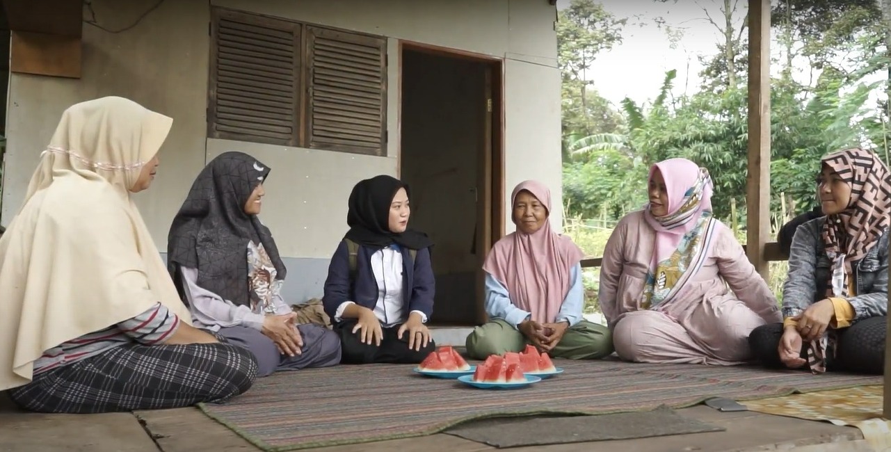 Kisah AO PNM Bantu Selamatkan Lingkungan Lewat Pelatihan Mengelola Sampah di Padalarang.