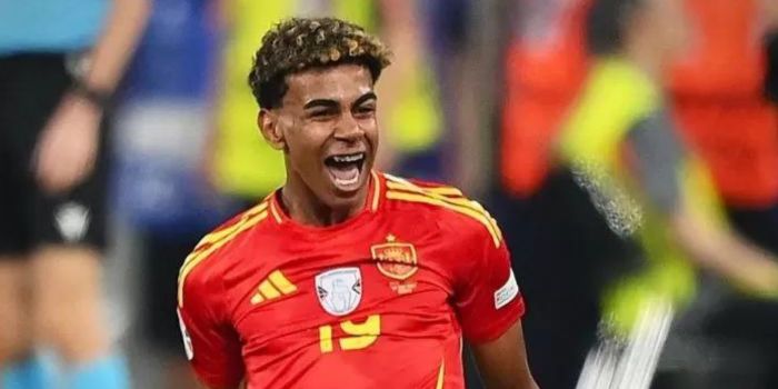 Di usia 16 tahun, penyerang Spanyol, Lamine Yamal cetak rekor pemain dan pencetak gol termuda dalam sejarah Euro.