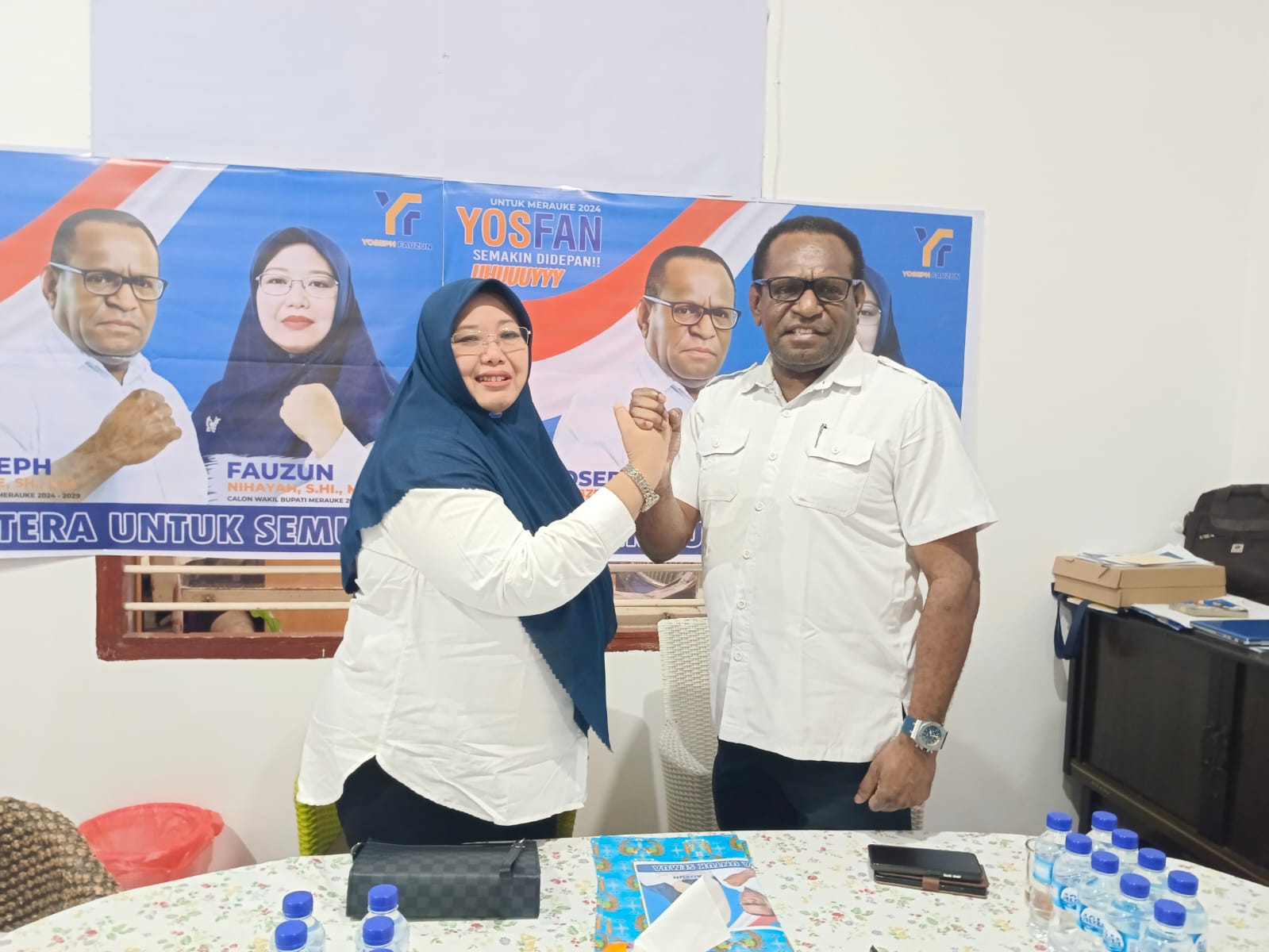 Yoseph Bladib Gebze, SH, LLM-Fauzun Nihayah, SH, M.Si, (Yosfan) saat mendeklarasikan diri sebagai pasangan bakal calon bupati dan bakal calon wakil bupati Merauke periode 2024-2029