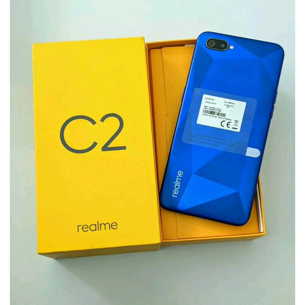 Realme C2.