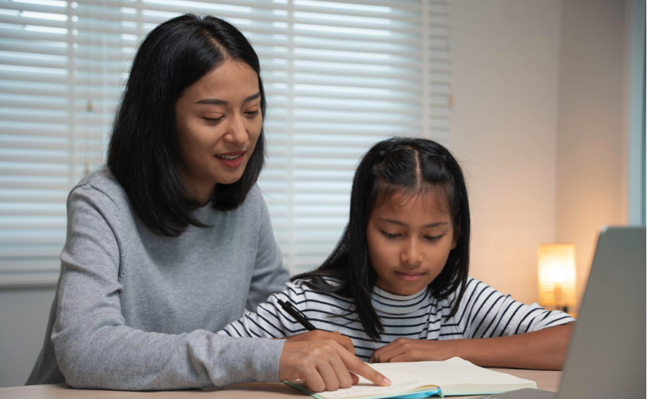 Kebiasaan menabung penting untuk ditanamkan sedari dini. Untuk membiasakan menabung, orang tua bisa membuka Tabungan BRI Junio untuk si kecil di BRImo.