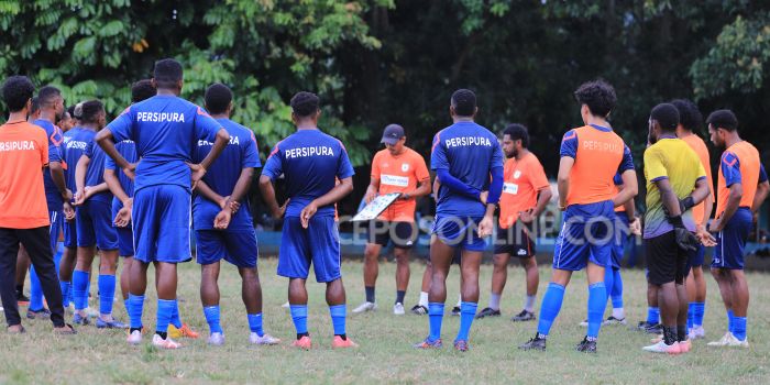 Latihan perdana Persipura jelang Liga 2 musim 2024/2025.