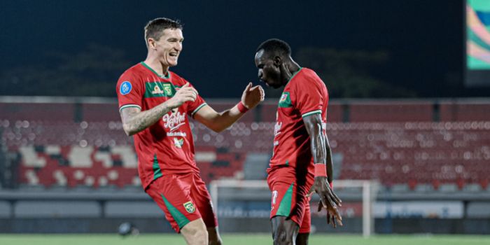 Flavio Silva mencetak gol perdana kala Persebaya bersua PSBS Biak. Itu menjadi gol semata wayang yang mengantarkan Persebaya menang atas PSBS BIak.