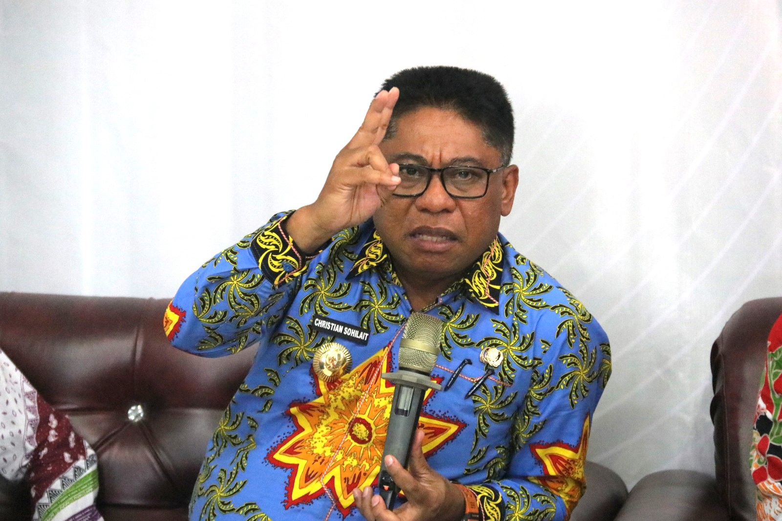 &nbsp;Pj. Wali Kota Jayapura, Christian Sohilait. (CEPOSONLINE.COM/Hans Palen)