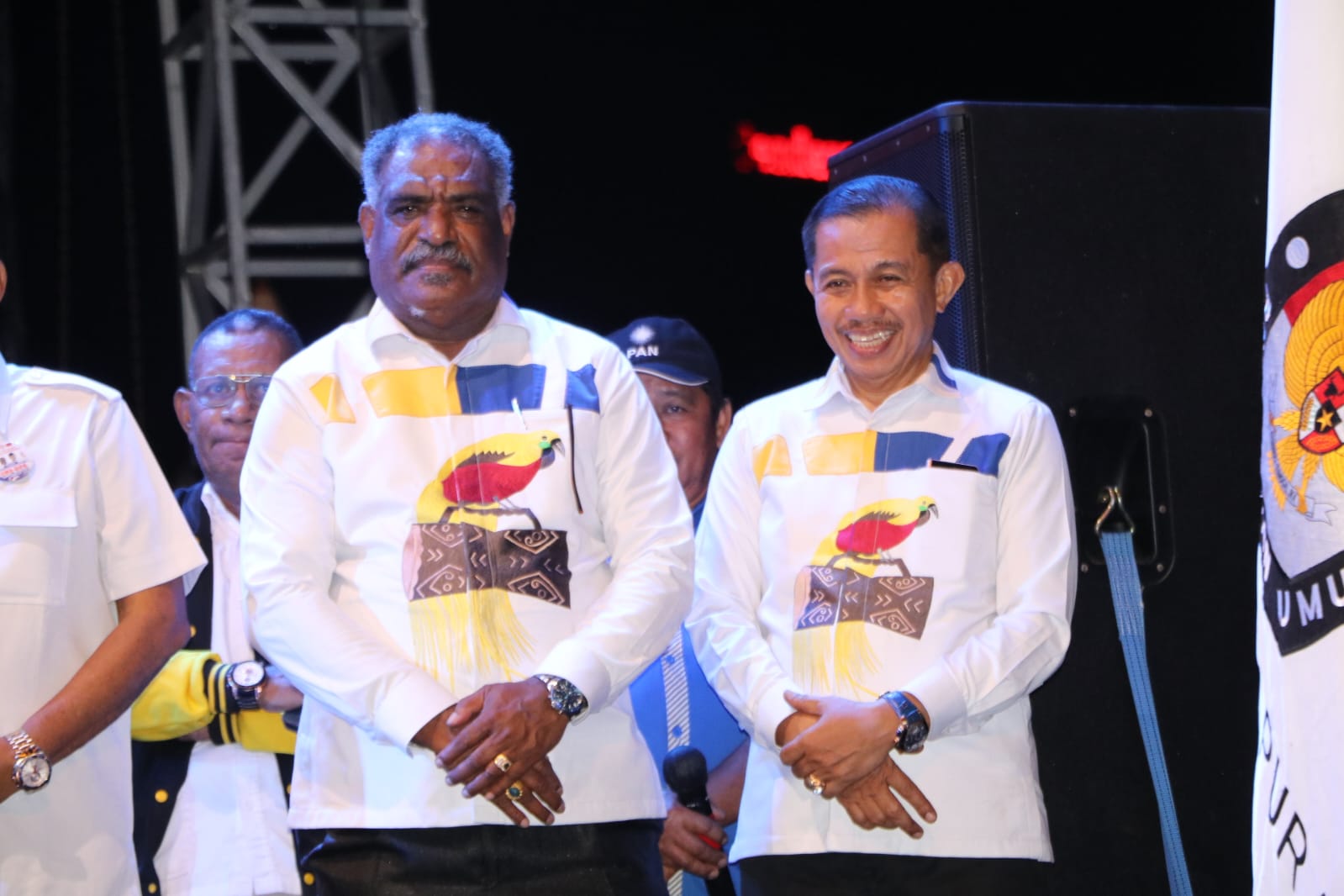 Paslon Nomor urut 4 Calon Walikota Jayapura, Abisai Rollo dan Calon Wakil Walikota, Rustan Saru. (CEPOSONLINE.COM/Mustakim Ali)