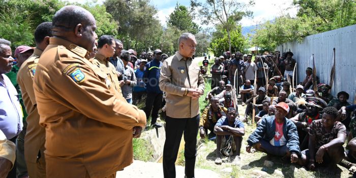 Upaya Pj Gubernur Papua Pegunungan, Velix Wanggai, menyelesaiakn konflik sosial antara masyarakat Nduga dan Lanny Jaya.