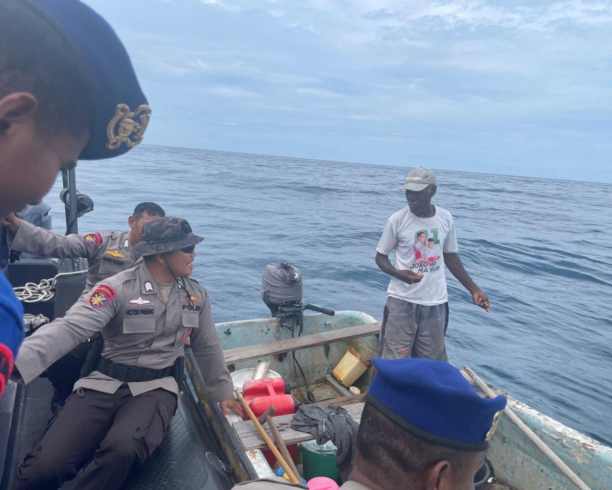 Polairud Polda Papua melakukan Patroli Dialogis, di Perairan Skouw, Perairan Tobati (Jembatan Merah, Perairan Hamadi) Senin (28/10/2024).Foto: Humas Polda