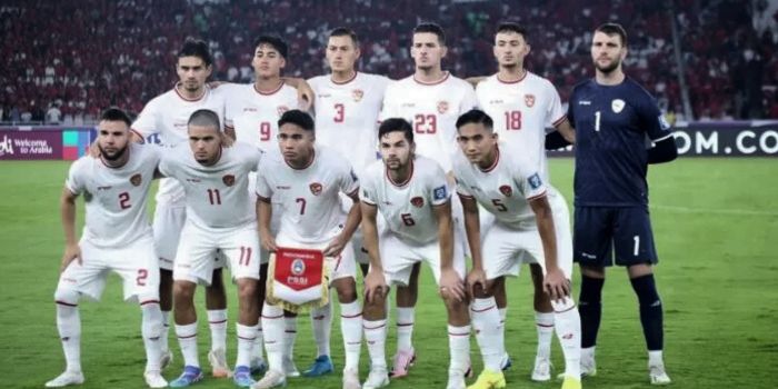 Timnas Indonesia di laga melawan Arab Saudi pada Kualifikasi Piala Dunia 2026.