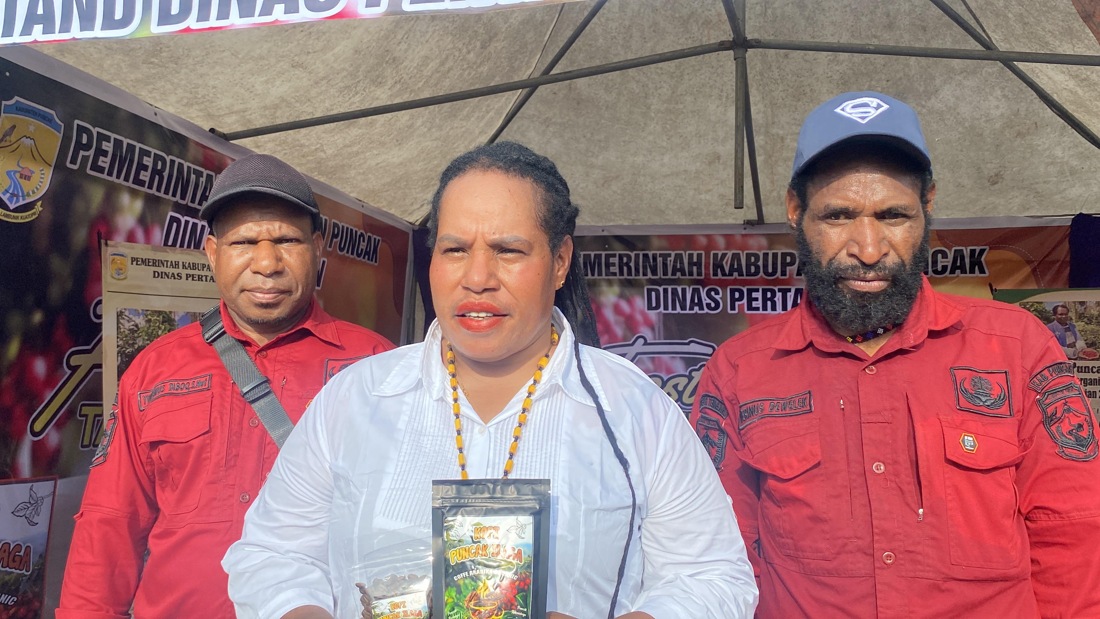 Dasin Kogoya Siap Jadikan Kopi Dan Stroberi jadi Ikon Kabupaten Puncak