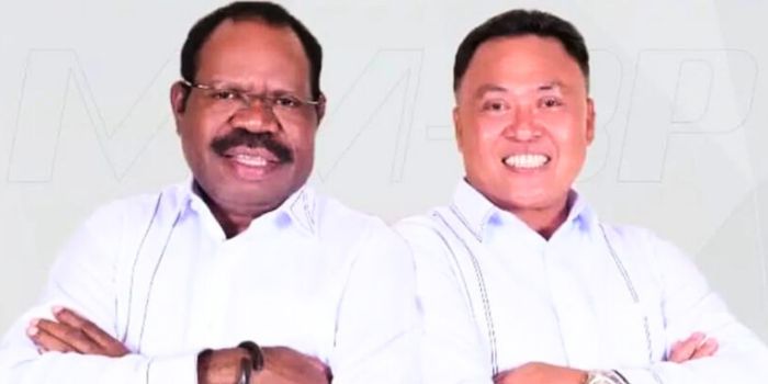 KPU Nabire tetapkan pasangan calon nomor urut 2 Mesak Magai dan Burhanuddin Pawennari (Mesrha)  sebagai pemenang Pilkada Nabire 2024. Keduanya ditetapkan KPU pada Sabtu, (7/11/2024) dini hari.