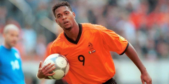 Calon kuat pelatih baru Timnas Indonesia, Patrick Kluivert, saat berseragam Timnas Belanda.