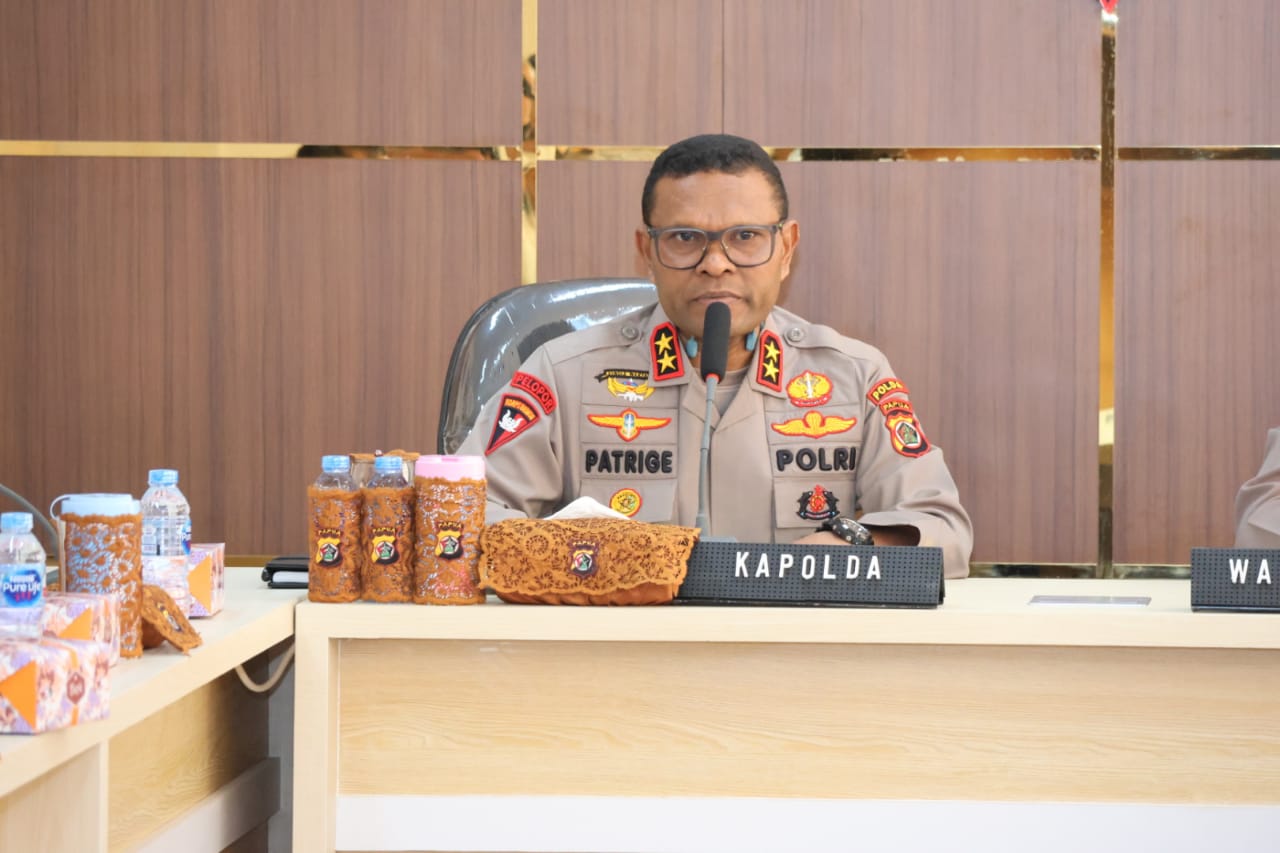 Kapolda Papua Partige Renwarin.