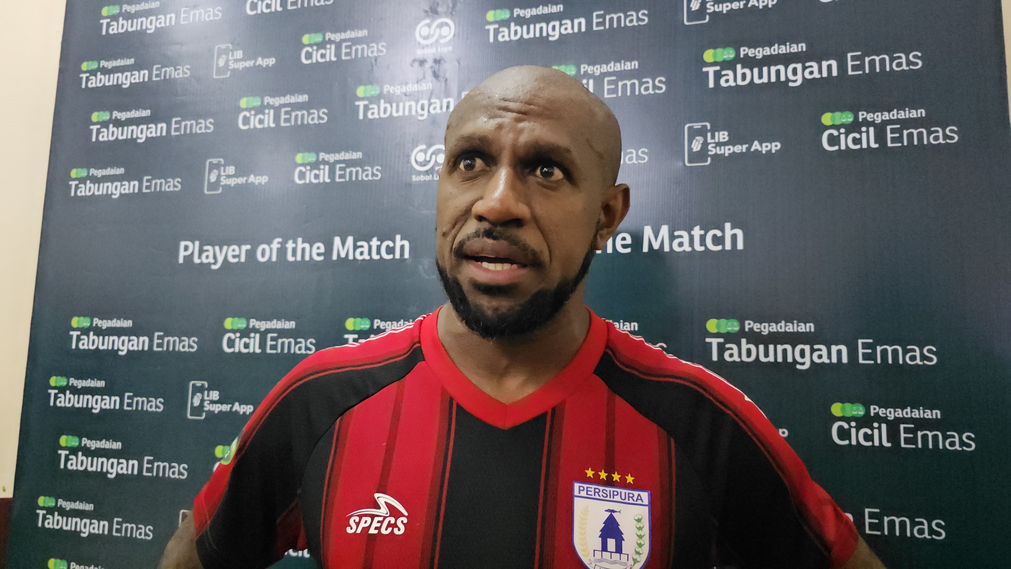 Kapten Persipura, Boaz Solossa (CEPOSONLINE.COM/HANS PALEN).