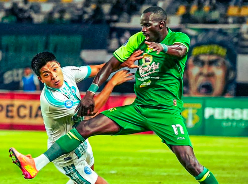 Persebaya vs PSBS Biak di Stadion Gelora Bung Tomo Surabaya pada Sabtu 15 Februari 2025