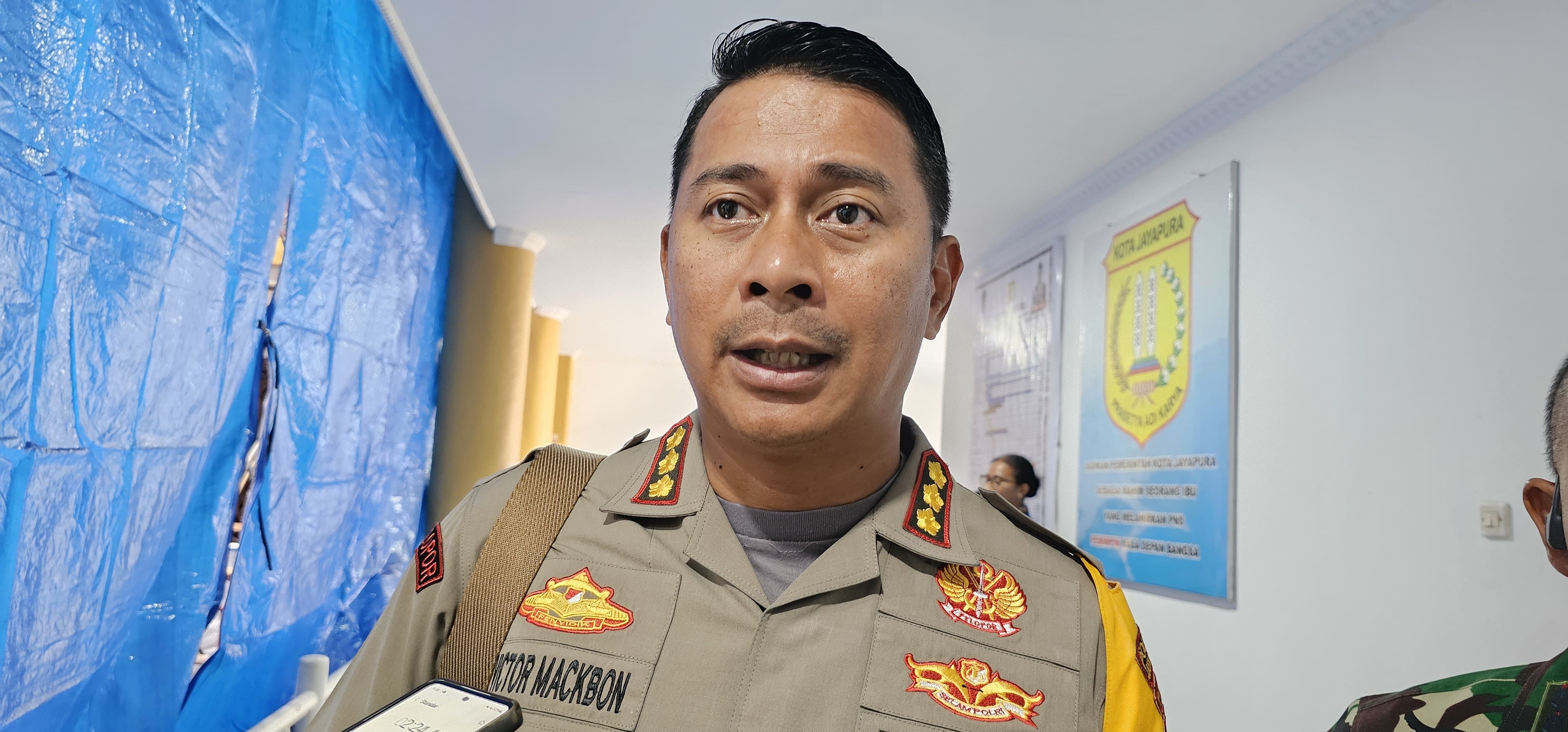 Kapolresta Jayapura Kota, AKBP Victor D Mackbon. (CEPOSONLINE.COM/HANS PALEN)