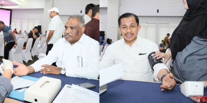 Wali Kota dan Wakil Wali Kota Jayapura terpilih Abisai Rollo-Rustan Saru saat melakukan pemeriksaan kesehatan di gedung Kemendagri.