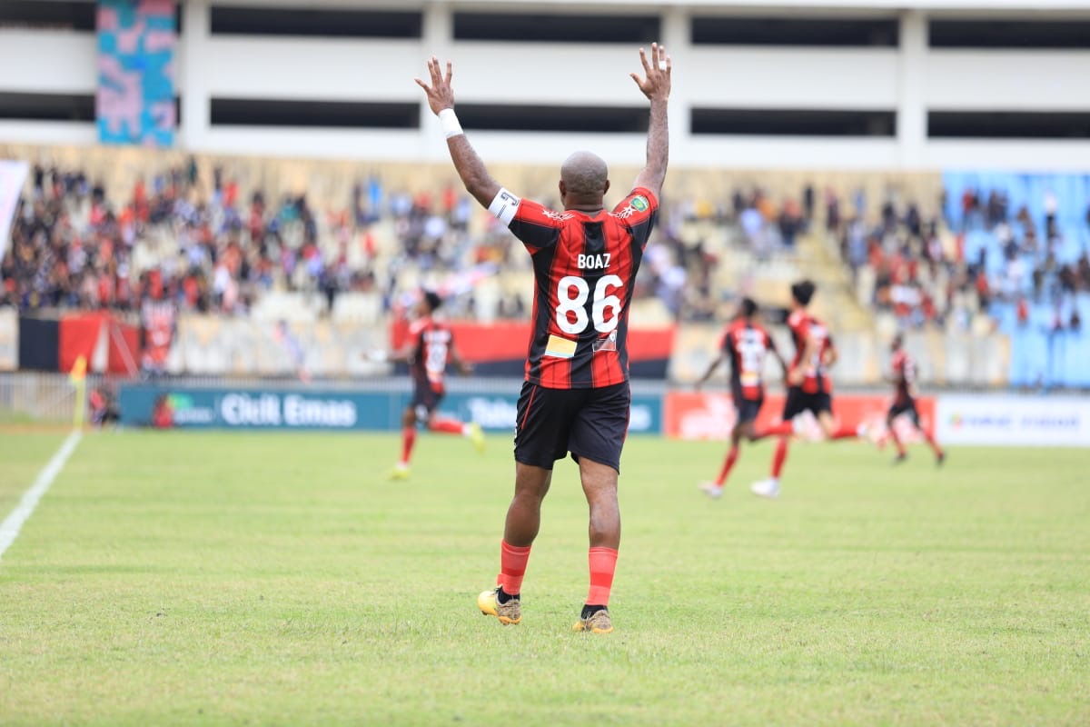 Boaz Solossa di laga Persipura vs Persibo di Stadion Mandala Jayapura pada Jumat 28 Februari 2025.