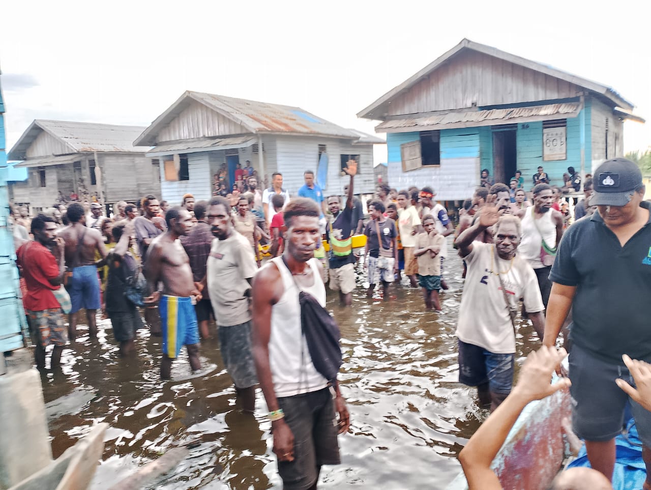 Kondisi banjir yang masih dialami warga di Kampung Sabon, Distrik Waan, Kabupaten Merauke, Papua Selatan. Ceposonline.com/Ist