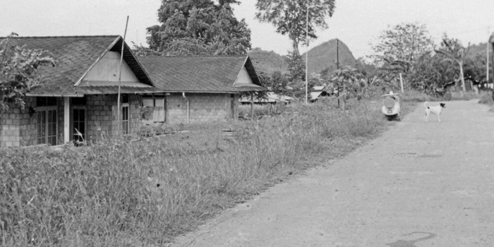Hollandia Binnen atau sekarang dikenal Abepura pada 1957. (Flickr/Papua Heritage Foundation/dr. Jan Theo van Logchem)