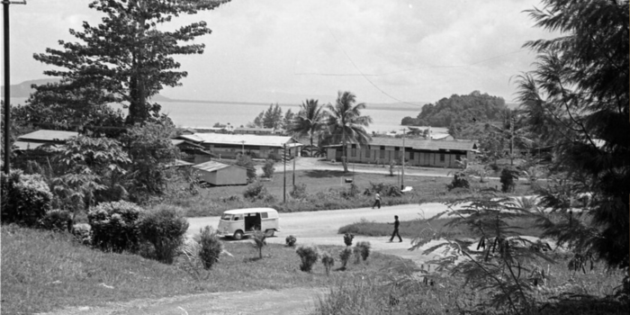 Pusat Katolilk di Argapura pada 1967. (PAPUA HERITAGE FOUNDATION/JOS DONKERS)