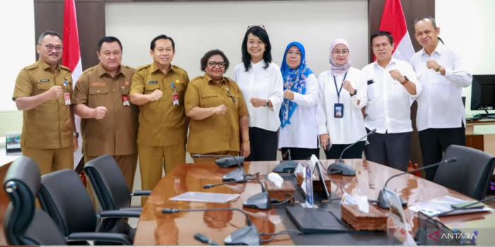Wamendagri Ribka Haluk bersama Wakil Menteri PU Diana Kusumastuti dalam Rapat Koordinasi (Rakor) Percepatan Pembangunan DOB Papua di Kantor Kementerian Pekerjaan Umum, Jakarta, Senin 25 Maret 2025.