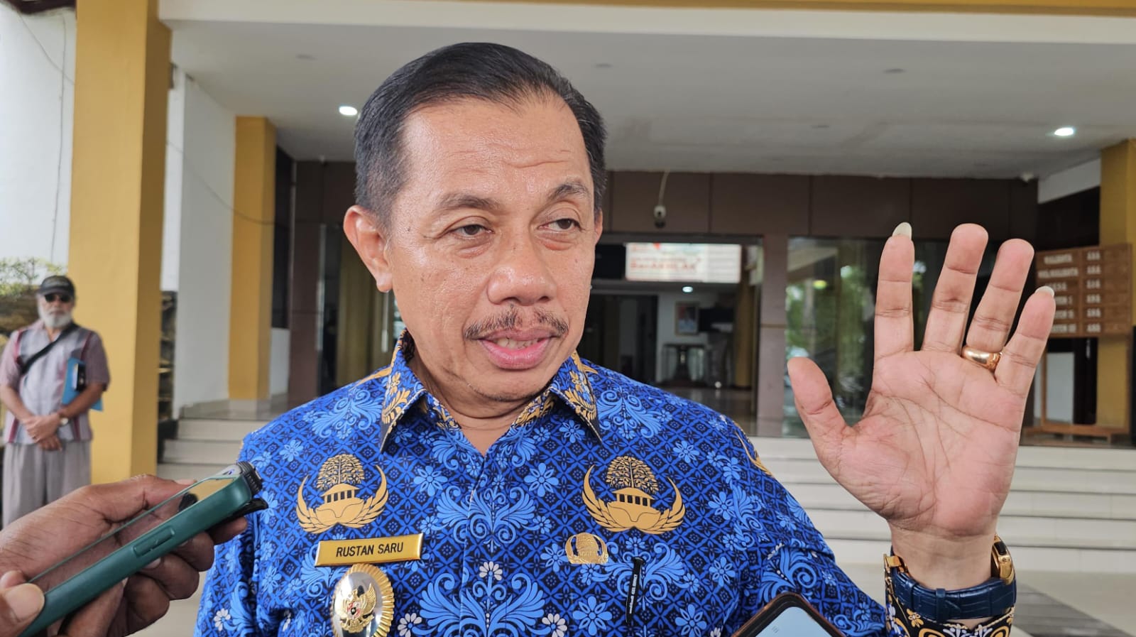 Wakil Wali Kota Jayapura, H.Rustan Saru. (CEPOSONLINE.COM/HANS PALEN)