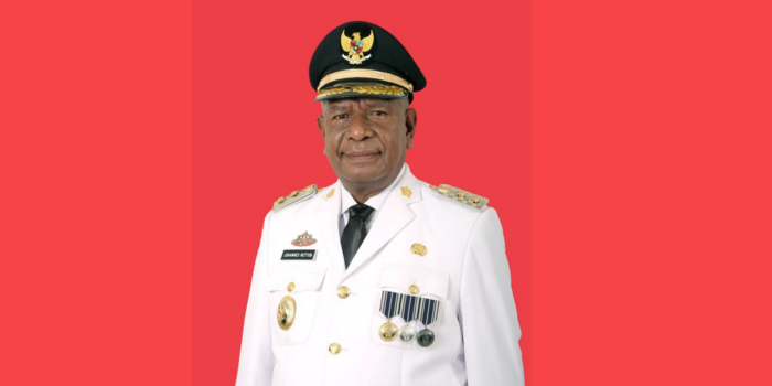 Bupati Mimika Johannes Rettob.