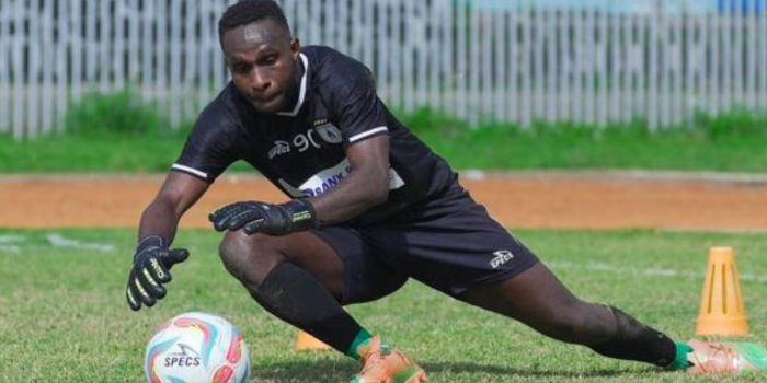 John Pigai saat masih membela Persipura.