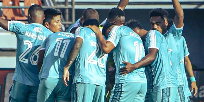 PSBS Biak saat menghadapi PSS Sleman di Stadion I Wayan Dipta Gianyar Bali pada Jumat, 11 April 2025.