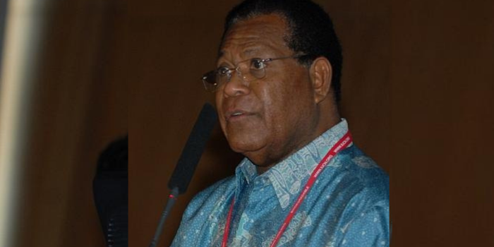 Barnabas Suebu kala masih menjabat Gubernur Papua, memberikan sambutan di International Union for Conservation of Nature atau IUCN World Conservation Congress, di Barcelona, Spanyol, 8 Oktober 2008