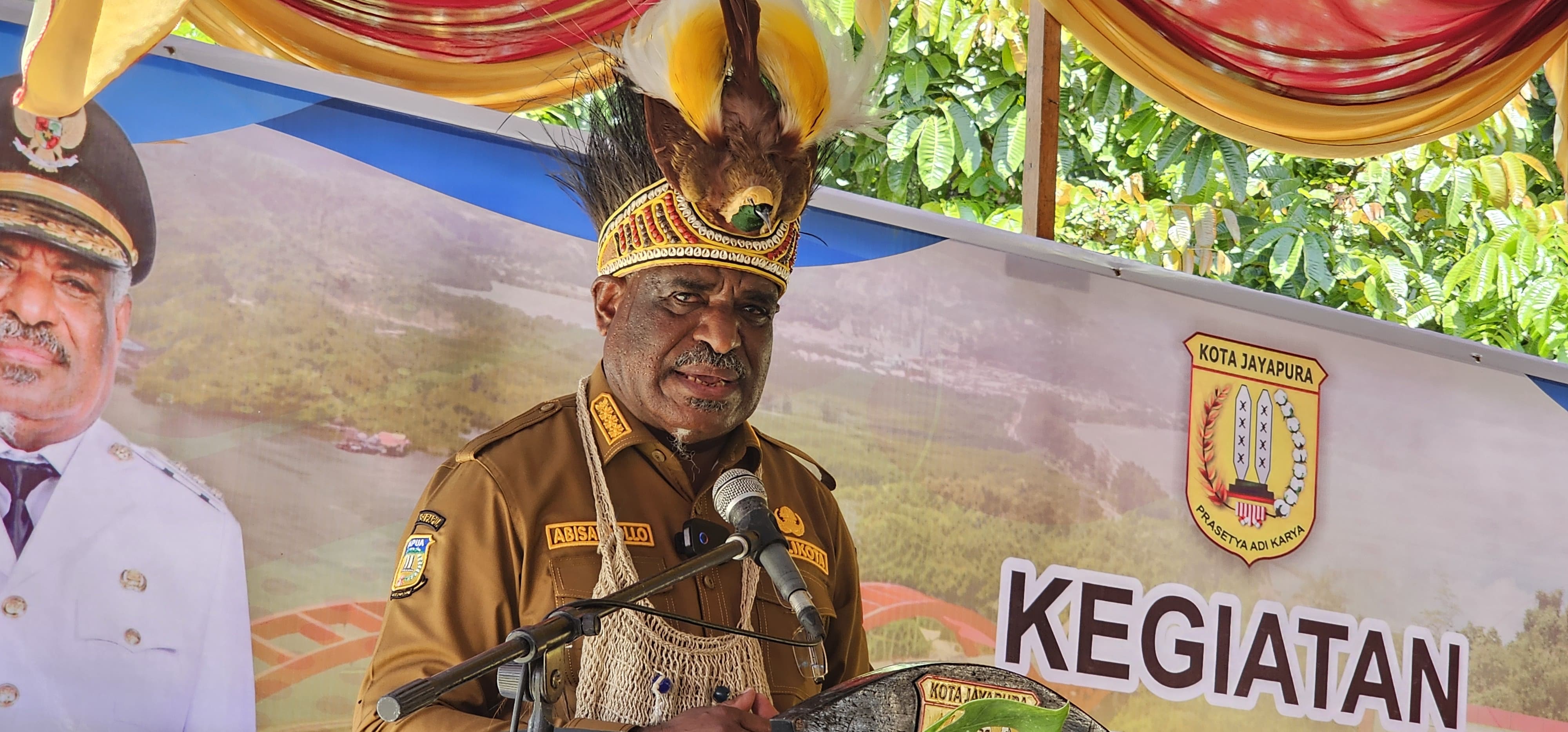 Wali Kota Jayapura, Abisai Rollo (CEPOSONLINE.COM/HANS PALEN)