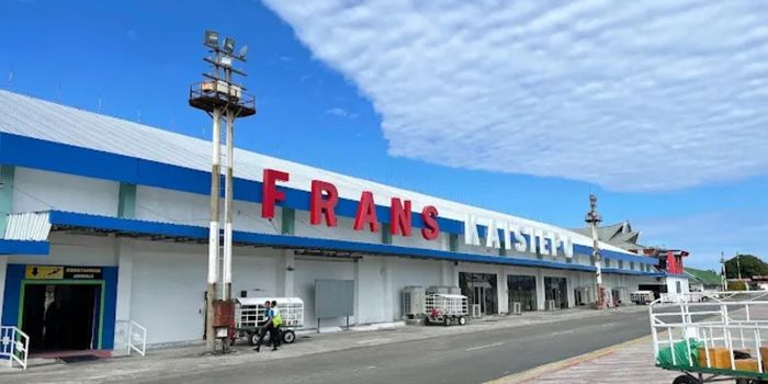 Bandara Frans Kaisiepo di Biak Numfor.