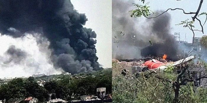 Pesawat Air India mengalami kecelakaan dan jatuh di langit kota Ahmedabad, Kamis pagi (12/6). (Business Today)