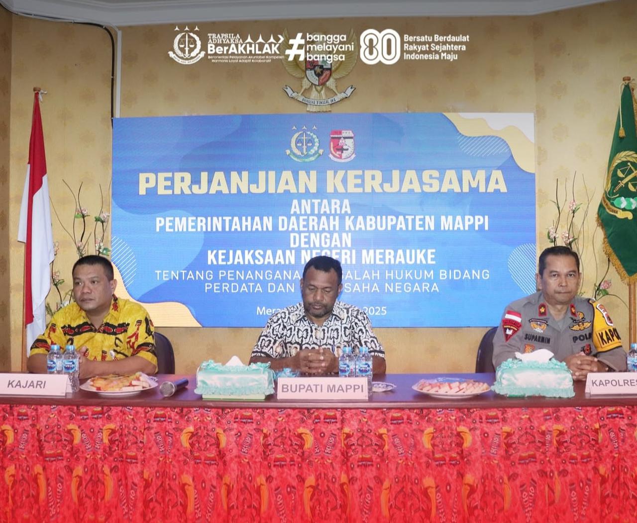 Suasana penandatangan MoU bidang hukum pemberantasan korupsi antara Kejaksaan Negeri Merauke dan Polres Mappi, Jumat (22/8/2025)