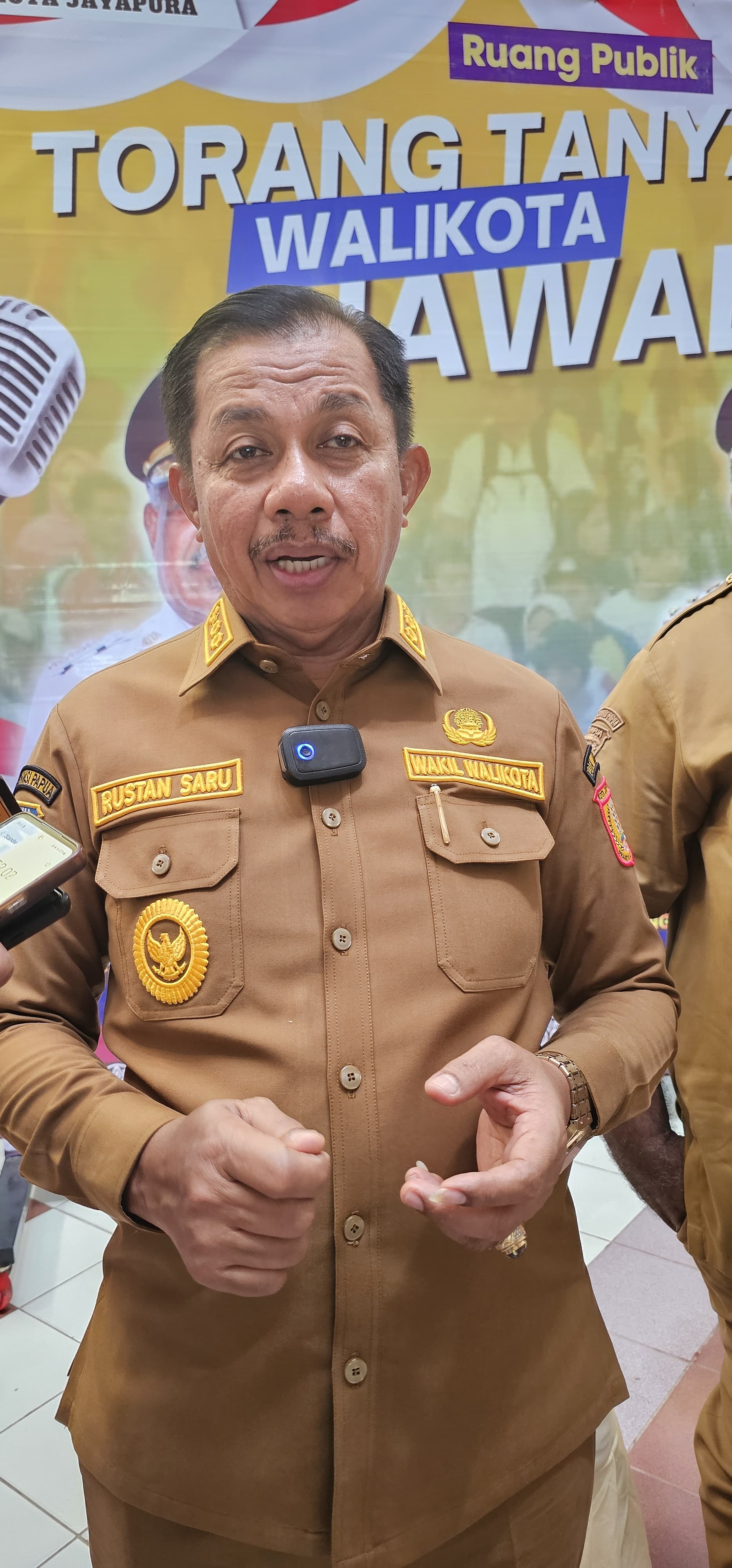 Wakil Wali Kota Jayapura, H.Rustan Saru. (CEPOSONLINE.COM/HANS PALEN)