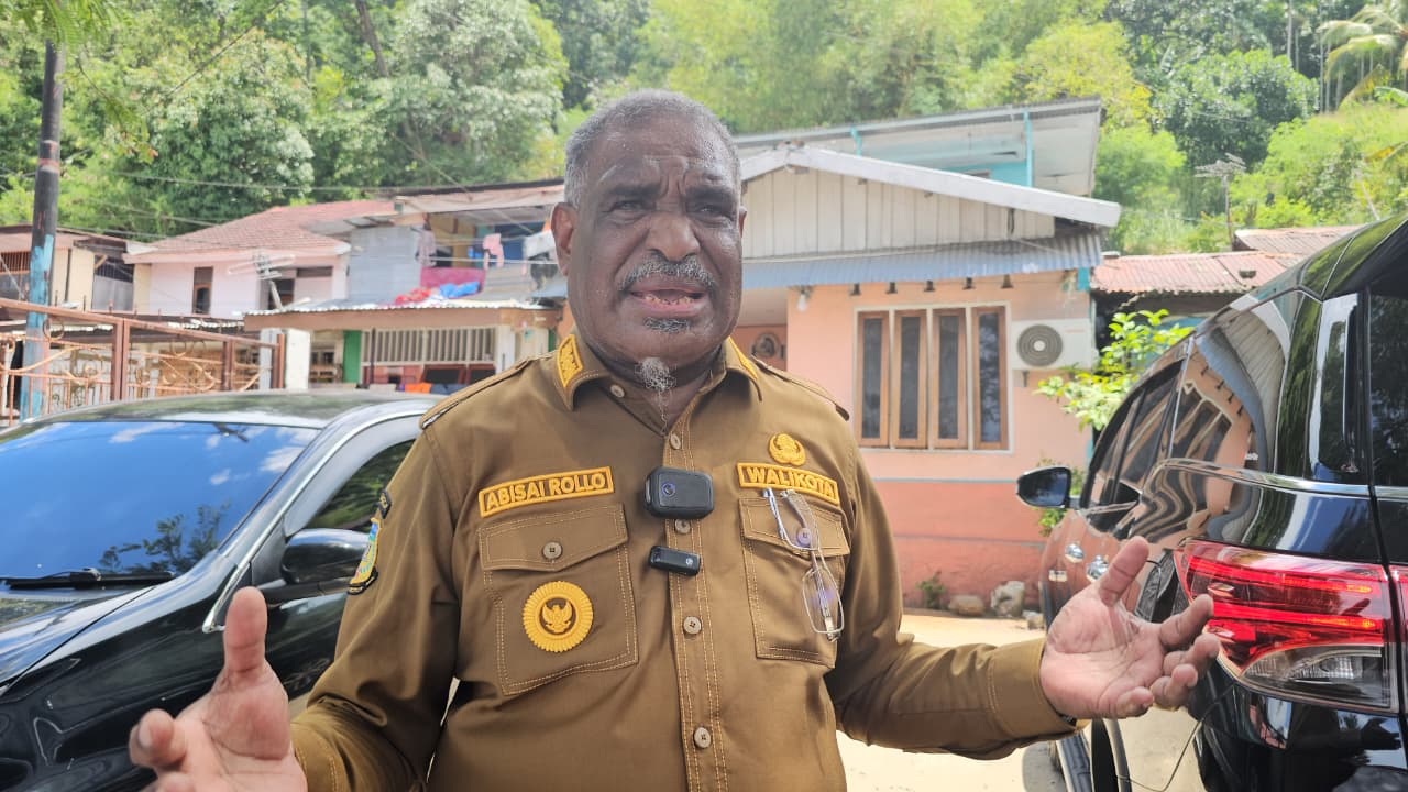 Wali Kota Jayapura, Abisai Rollo. (CEPOSONLINE.COM/HANS PALEN)