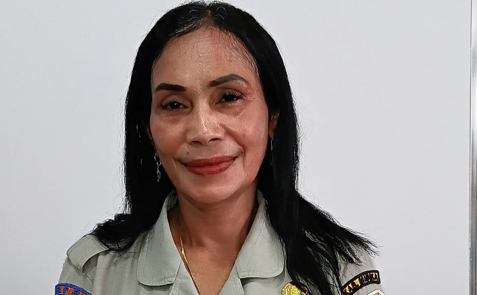 Kepala BPBD, Agustina Rahaded (CEPOSONLINE.COM/WAHYU WELERUBUN).