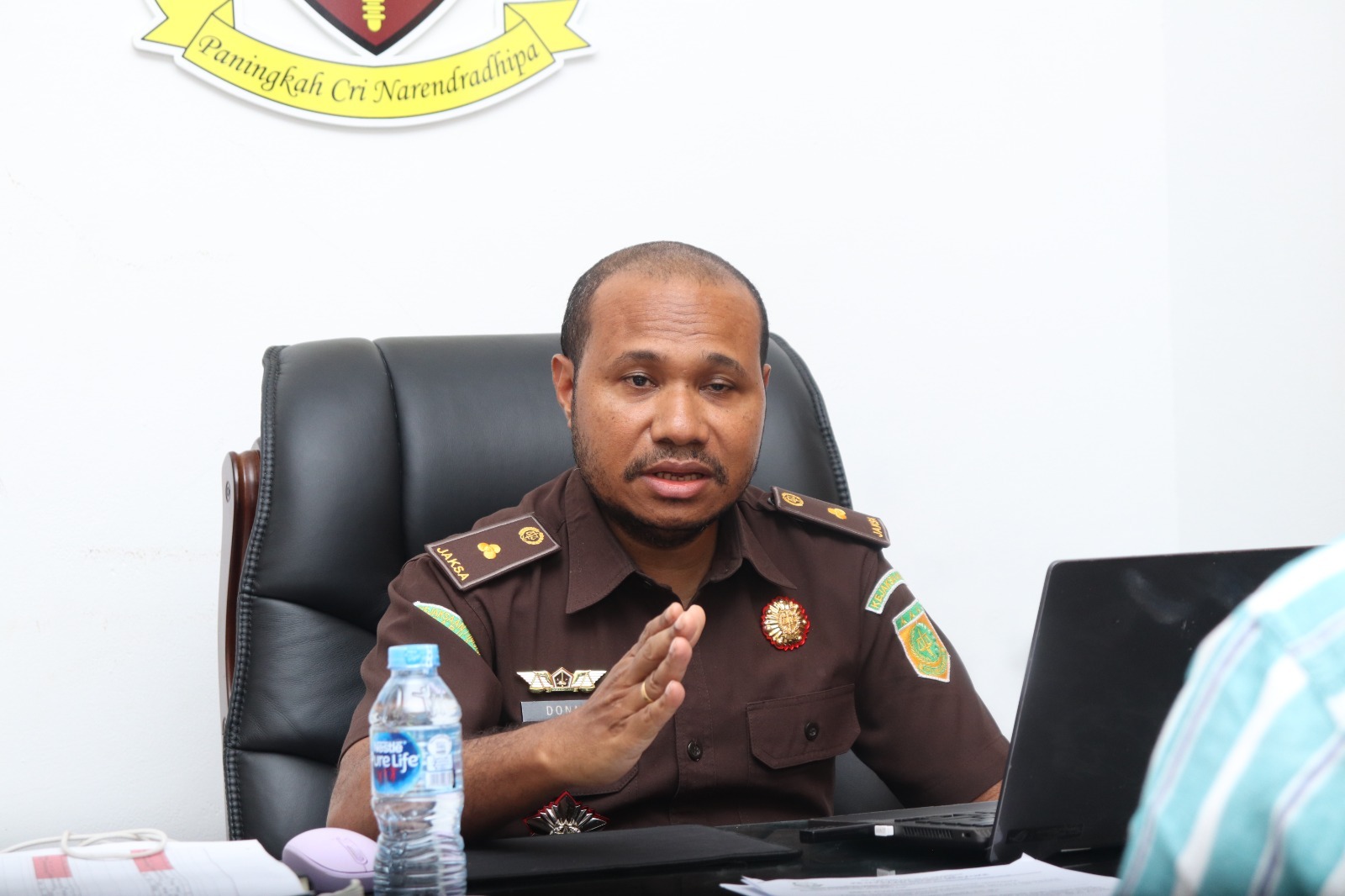 Donny Stiven Umbora, SH, MH. (Ceposonline.com/dokumen)