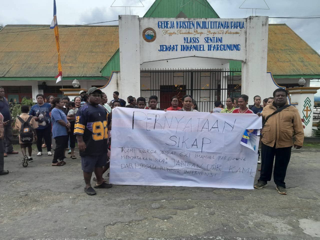 Gedung GKI Jemaat Imanuel Ifar Gunung, Klasis Sentani yang ada di Kompleks Rindam XVII/Cenderawasih, Ifar Gunung, Sentani.(CEPOSONLINE.COM/ISTIMEWA)