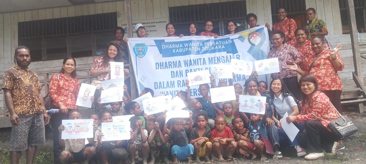 DWP Kabupaten Tolikara menggelar rangkaian kegiatan sosial yang dipusatkan di SD Negeri Nelawi, Kampung Nelawi, Distrik Nelawi, Sabtu (15/11/2025).(Ceposonline.com/Diskomdigi Tolikara)