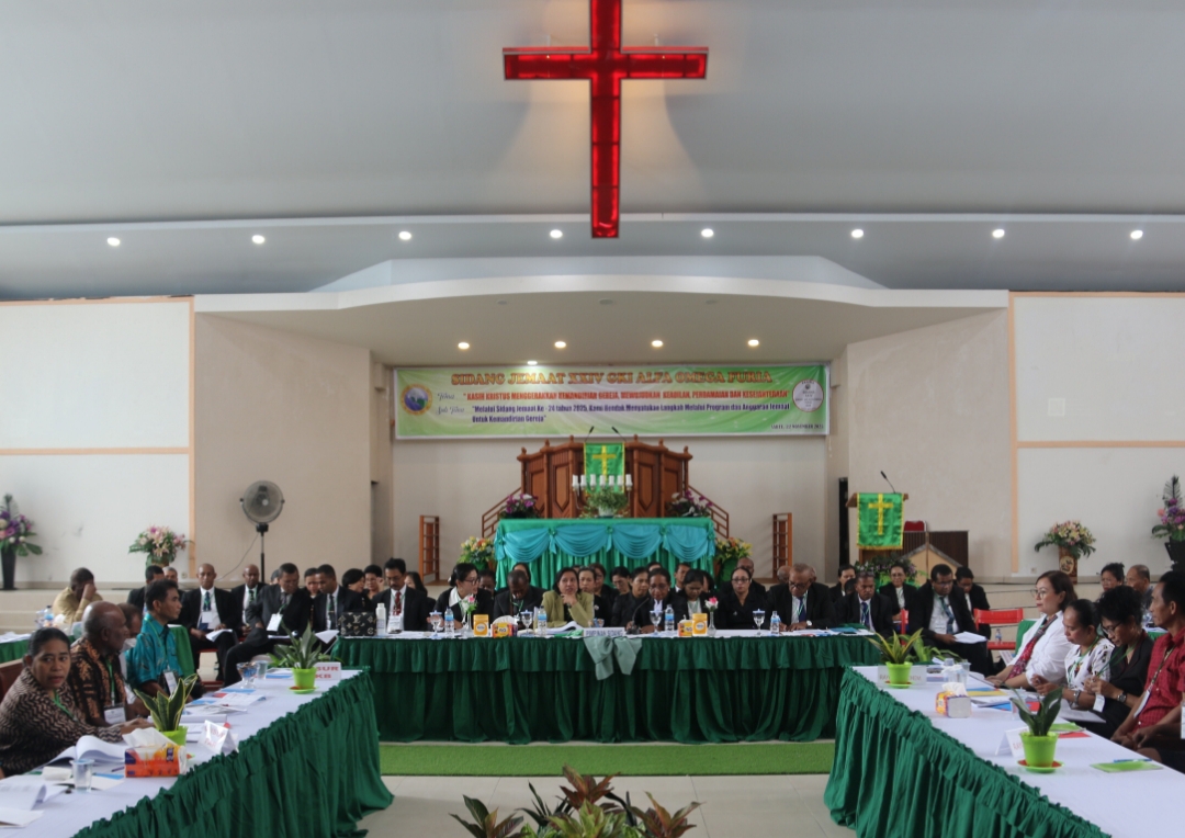 Suasana Sidang Jemaat ke 24 Jemaat GKI Alfa Omega Furia, Sabtu (22/11). Lucky/ceposonline.com
