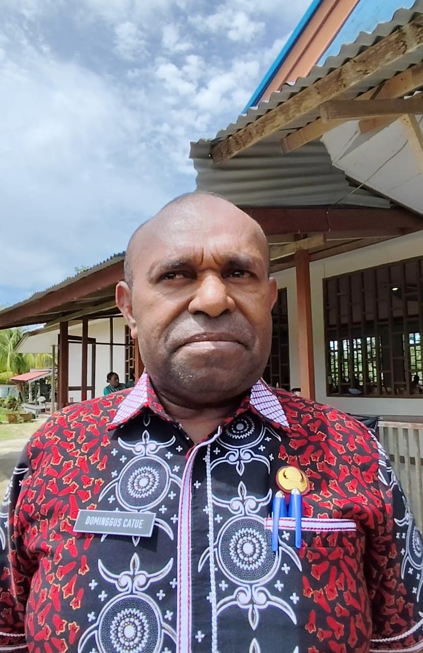 Bupati Sarmi Dominggus Catue. (Ceposonline.com/weny Firmansyah).